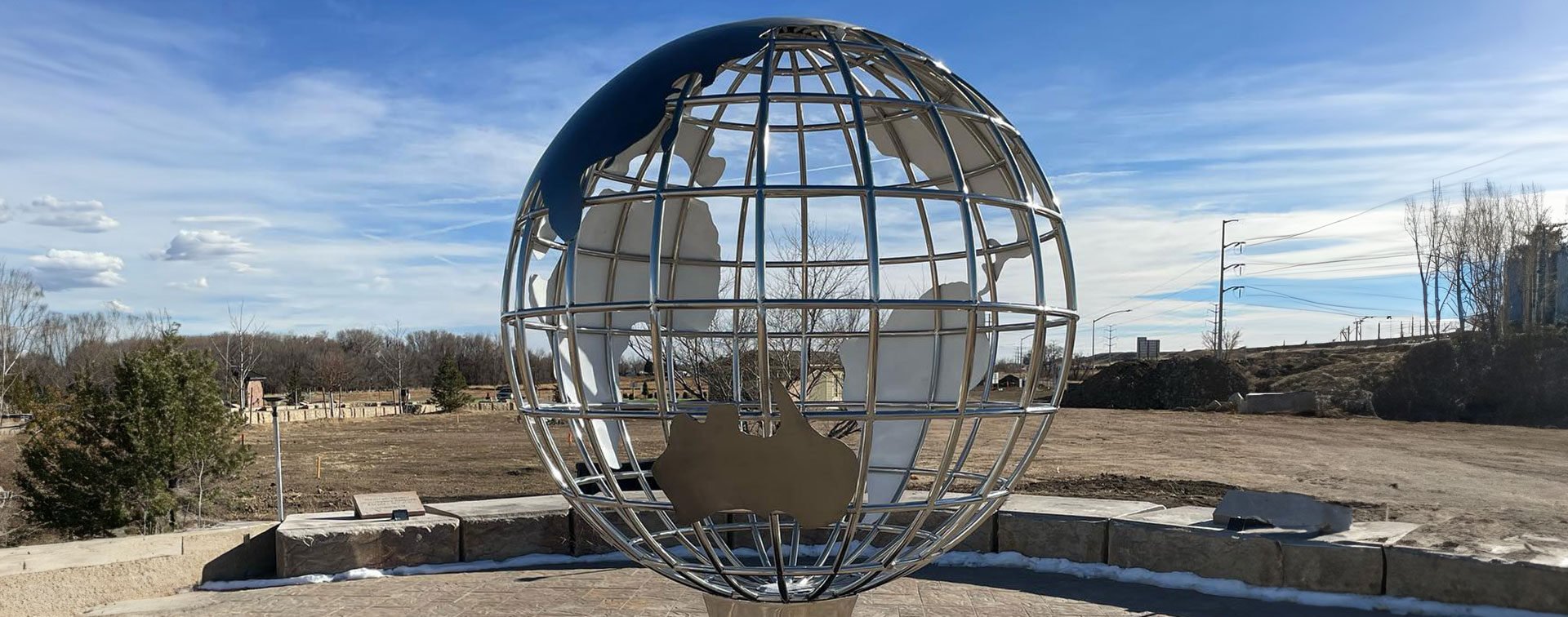 Globe-in-Summer